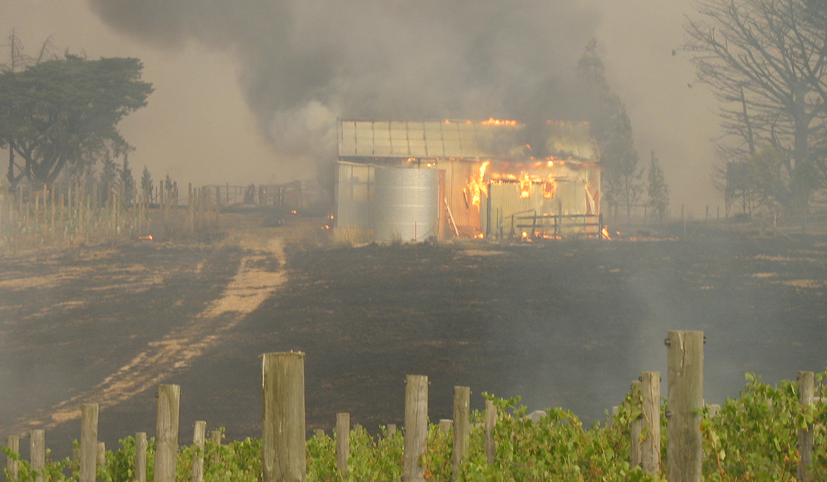 Bushfire at Yarra Glenn in 2009