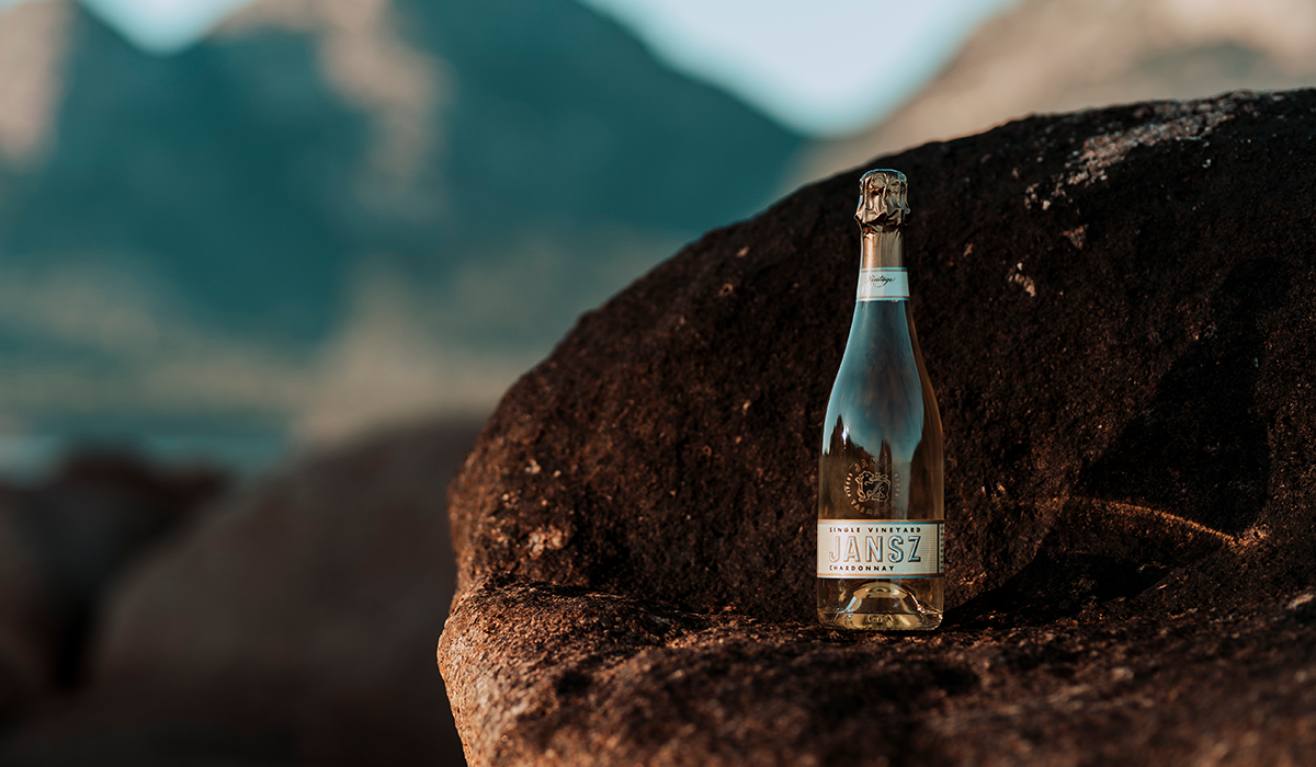 Jansz wine bottle on rock